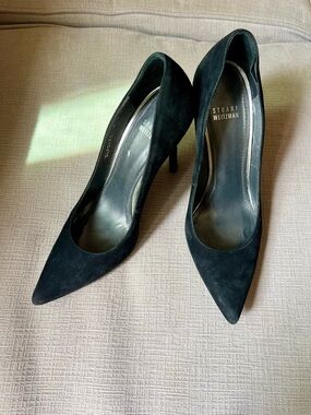 Stuart Weitzman Black Suede Pointed Pumps with 4 inch Heels